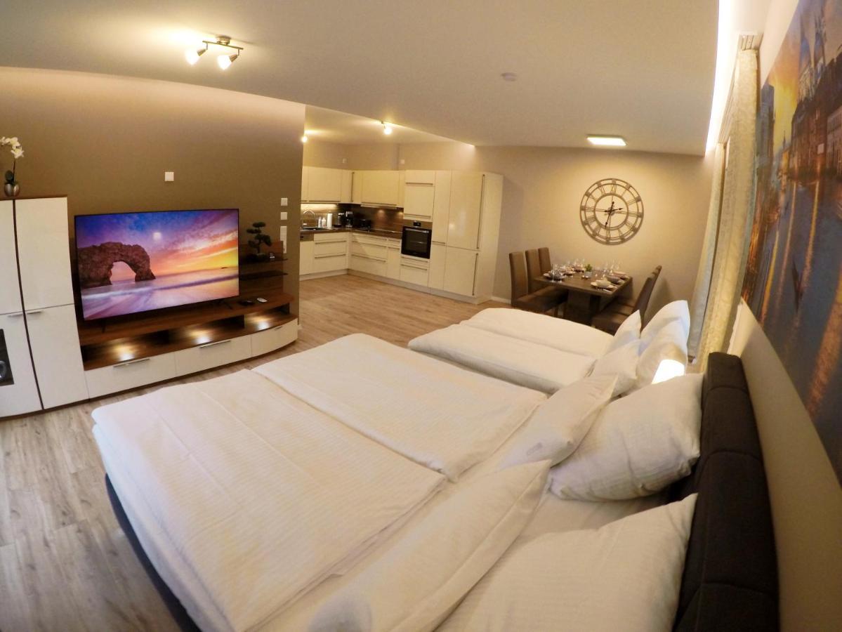 פולדה -Neubau- 68 Qm 2-Zimmer-Wohnung מראה חיצוני תמונה