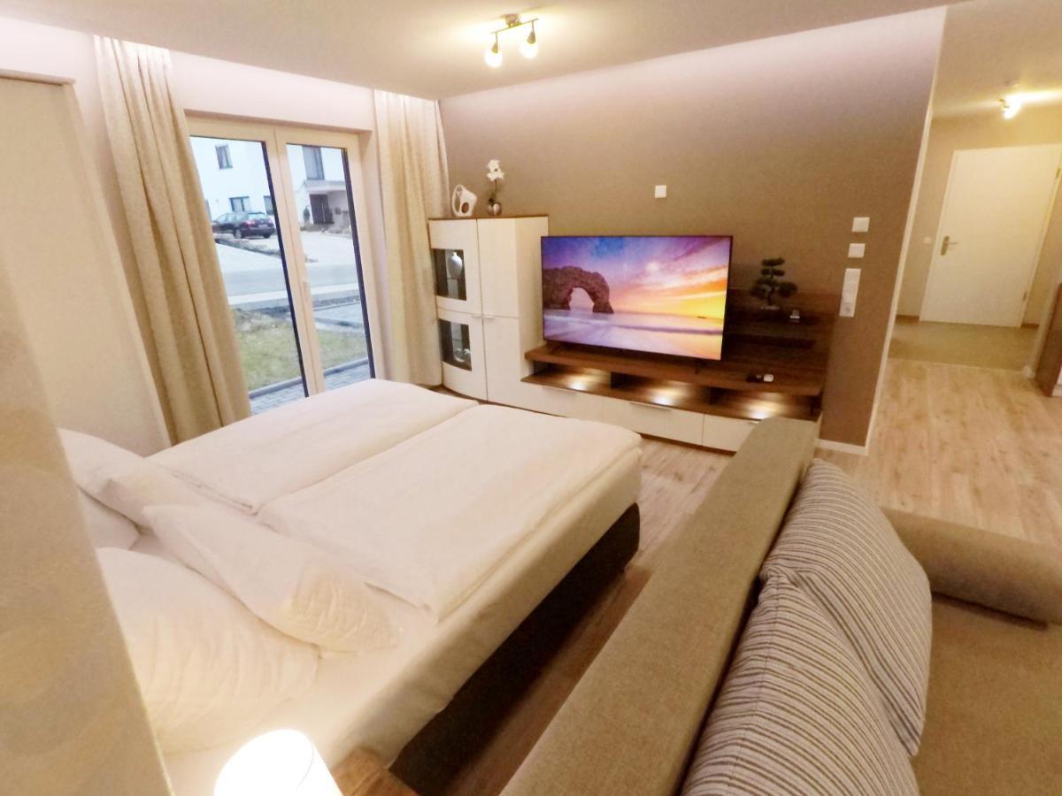 פולדה -Neubau- 68 Qm 2-Zimmer-Wohnung מראה חיצוני תמונה